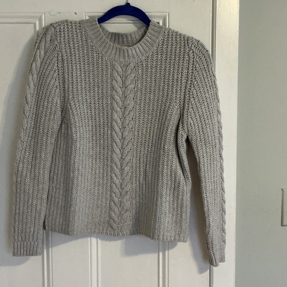 Carve Designs Light Gray Knit Sweater